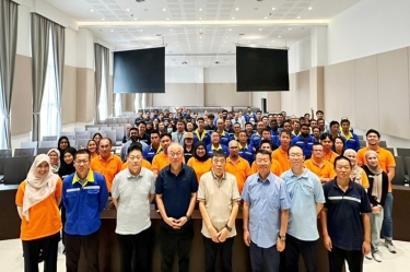 創新突破 務實擔當 | 景興控股（馬）有限公司2025年半年度總結暨戰略展望大會圓滿召開