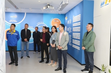 馬來西亞巴生西港控股集團董事總經理拿督Eddie Lee一行蒞臨景興紙業調研交流